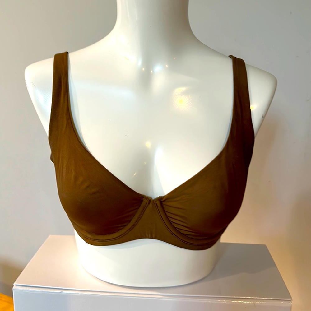 CUUP Plunge bra in nude. Two available. DrWstring bag included.